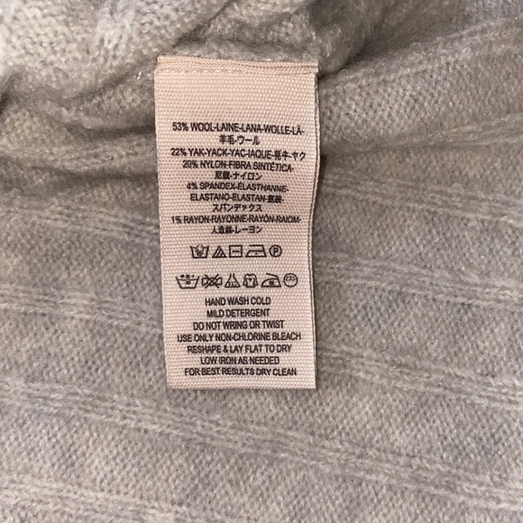 Size L Wool Free People V-Neck Sweater - Picture 4 of 5